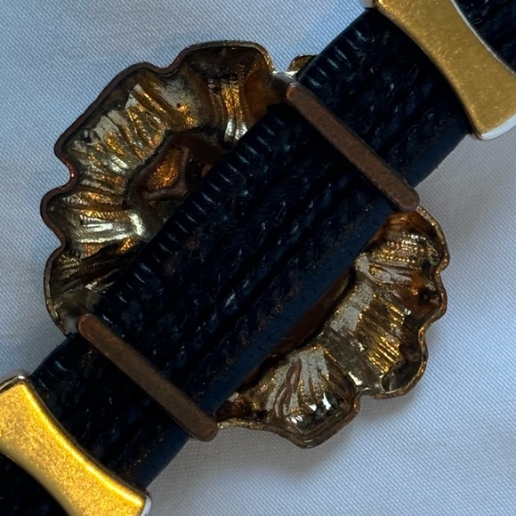 Fine Art Black Leather Gold Metal Bracelet Lion Medusa Designer Runway Vintage - Picture 5 of 12